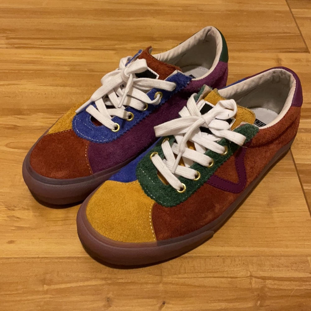 Shoes - Picture 2 of 4